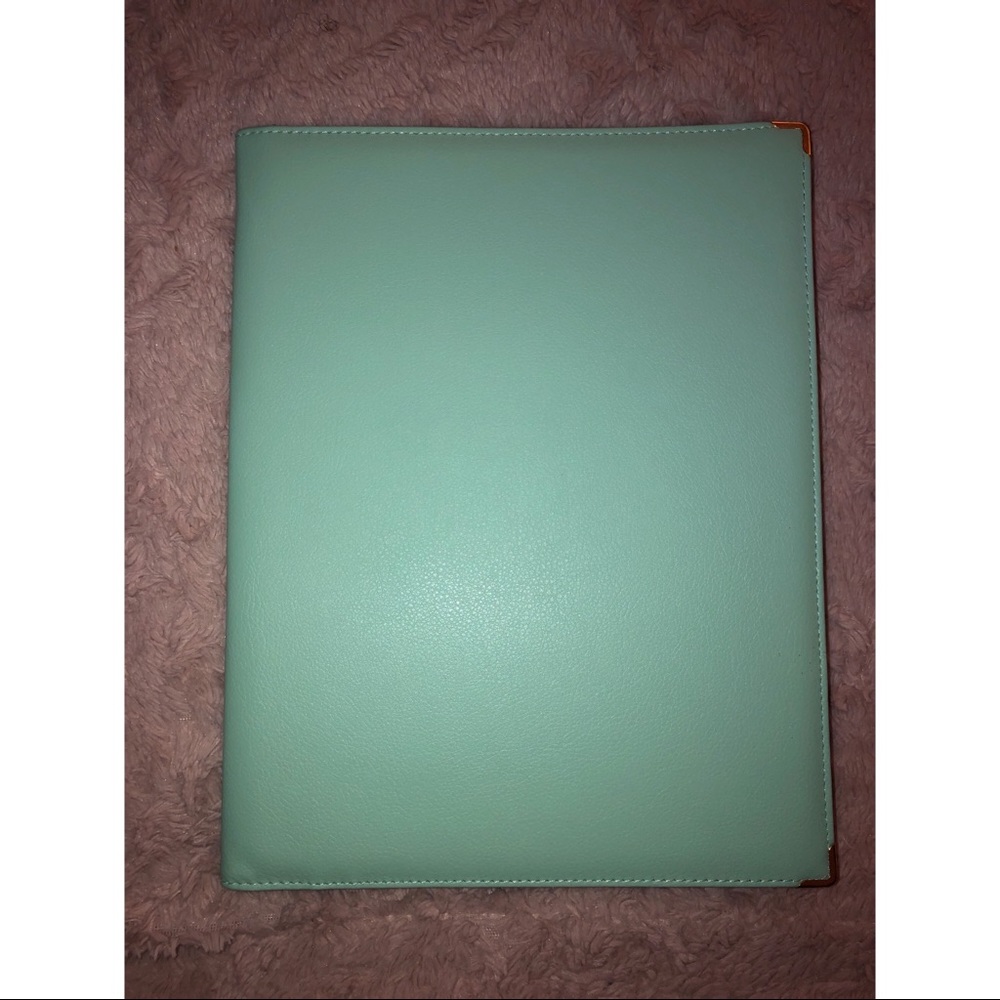 NWOT Day Designer Mint Padfolio | 8.5” x 11”
